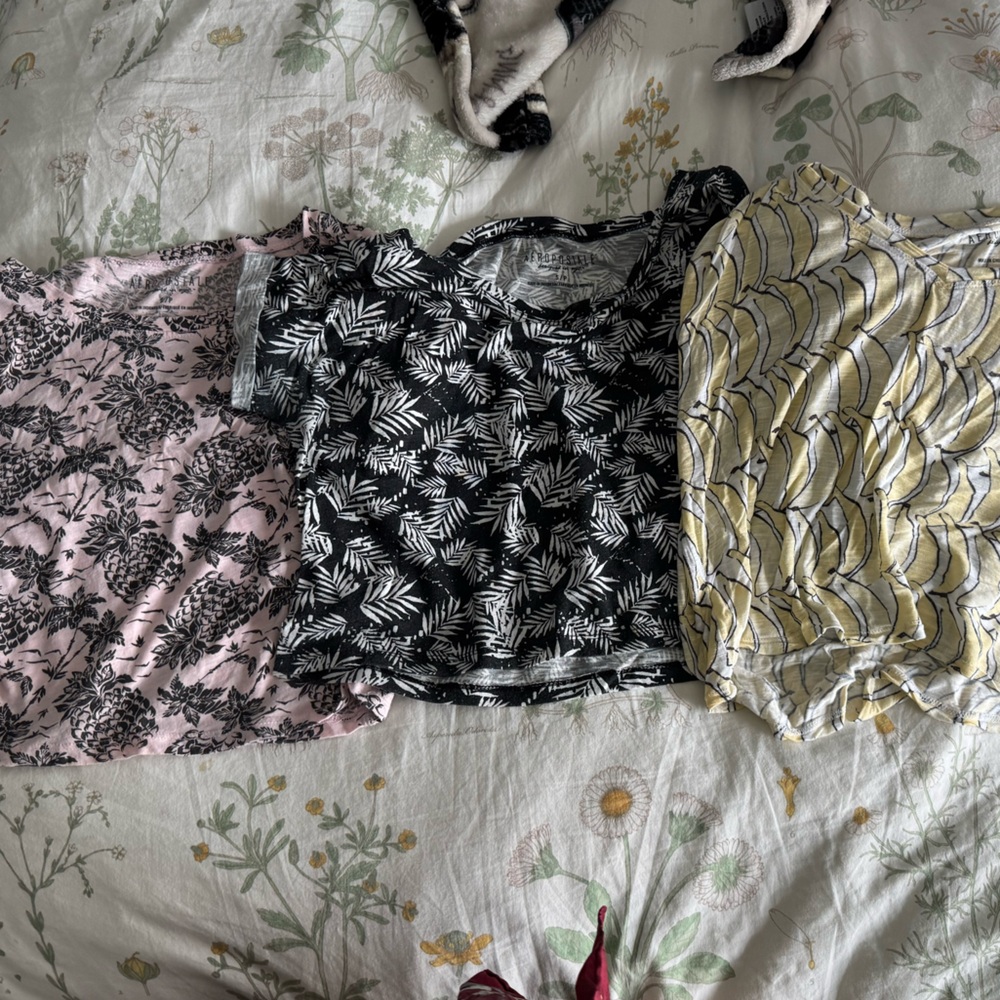 Aeropostale Crop Tops - Pink, Black, Yellow - S